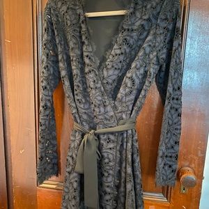 EUC Diane Von Furstenberg DVF Lace Shaelyn Wrap Dress Black Navy Size 10